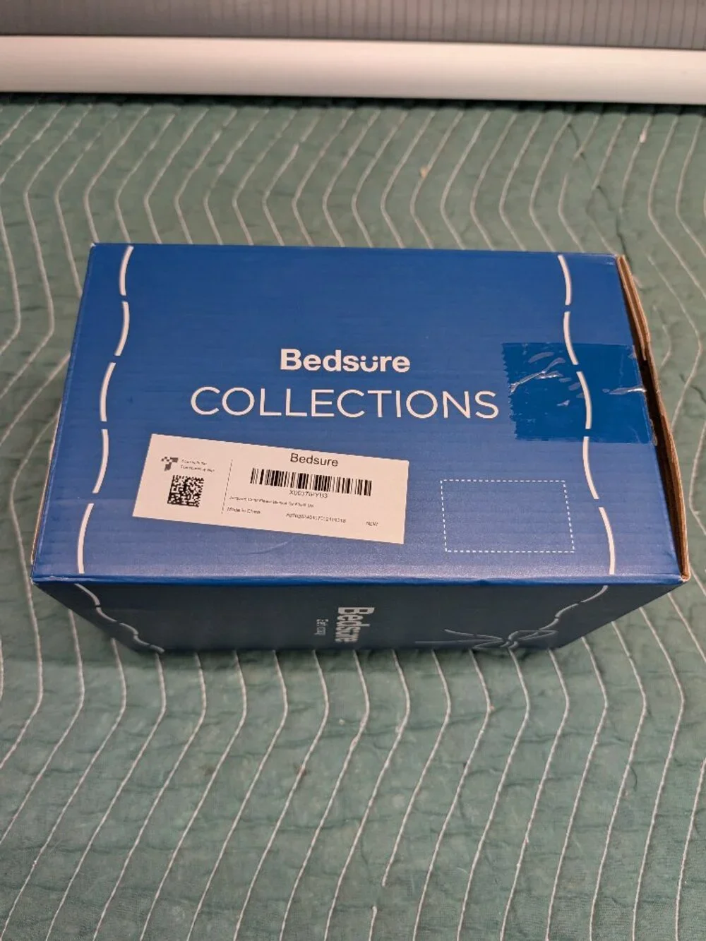 Bedsure Essentials Jacquard Coral Flannel Blanket 50‎ x60
